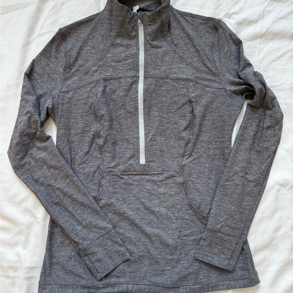 Lululemon Women’s Define Half Zip Pullover in heathered slate Luon fabric